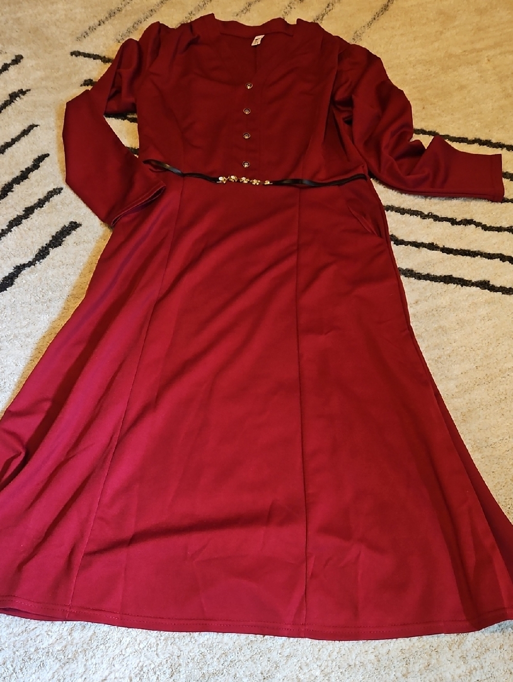 Elegant Burgundy Long Sleeve Midi Dress with Decorative Waist Belt
